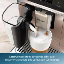 Philips 5500 Serisi LatteGo Tam Otomatik Espresso Makinesi 20 Sıcak ve Soğuk İçecek, Renkli Dokunmatik Ekran,  EP5543/80
